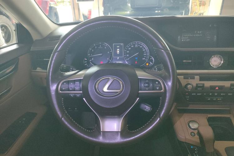 Used Lexus ES 2015 200 Elite Edition
