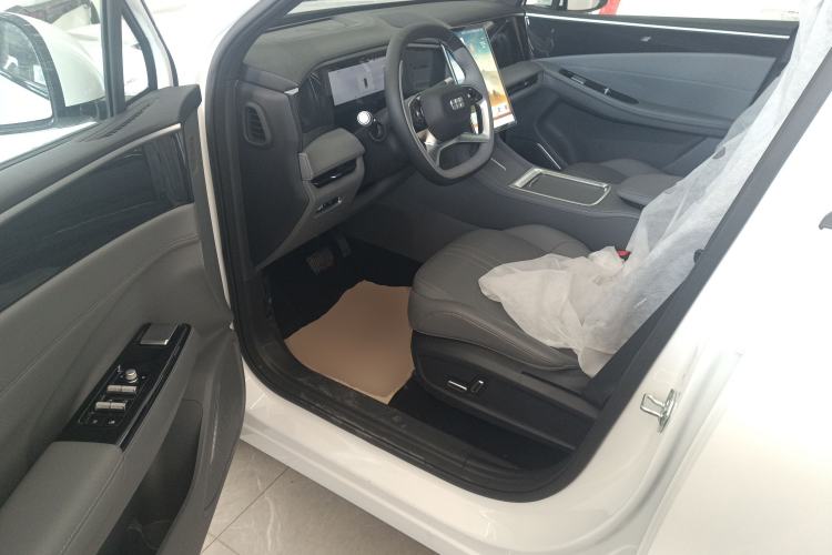 Used  L7 2025 EM-i 115km Long-Range Version