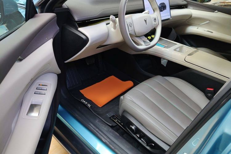 Used  L07 2024 230Max Qiankun Intelligent Driving ADS SE Range-Extended Version
