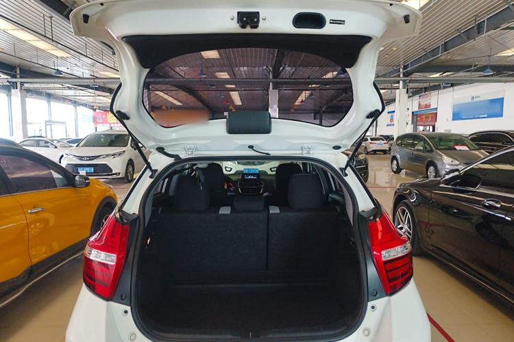 Used Toyota YARiS L Zhi Xian 2022 1.5L CVT Leading PLUS Edition