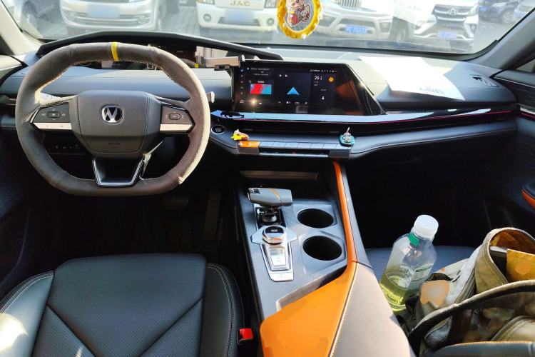 Used Changan UNI-V iDD 2023 ZhiDian iDD 1.5T 113km ZhiKu Model