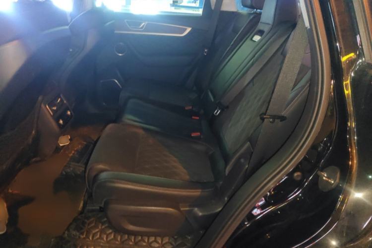 Used Hongqi HS7 2022 2.0T DCT Two-Wheel Drive Smart Connect Flagship Edition Five Seats