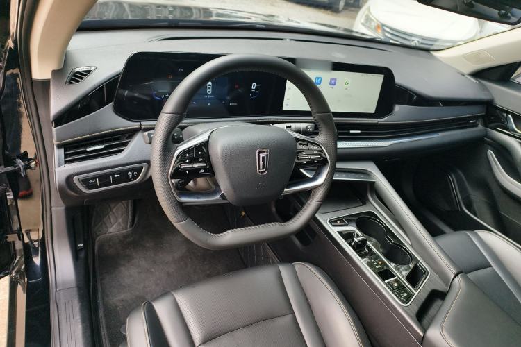 Used Bestune B70 2025 Dragon Edition 1.5T Enjoyment Model