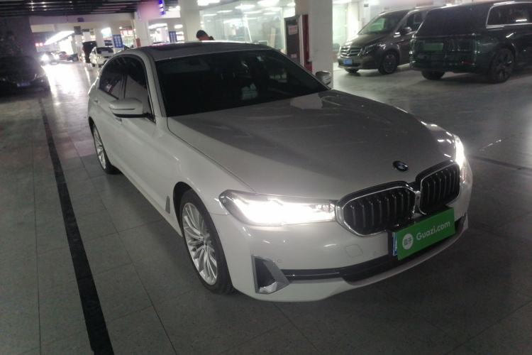 Used BMW 5 Series 2022 Second Facelift 530Li Luxury Edition Premium Package

