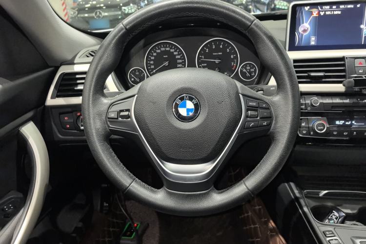 Used BMW 3 Series GT 2017 320i Sport Edition
