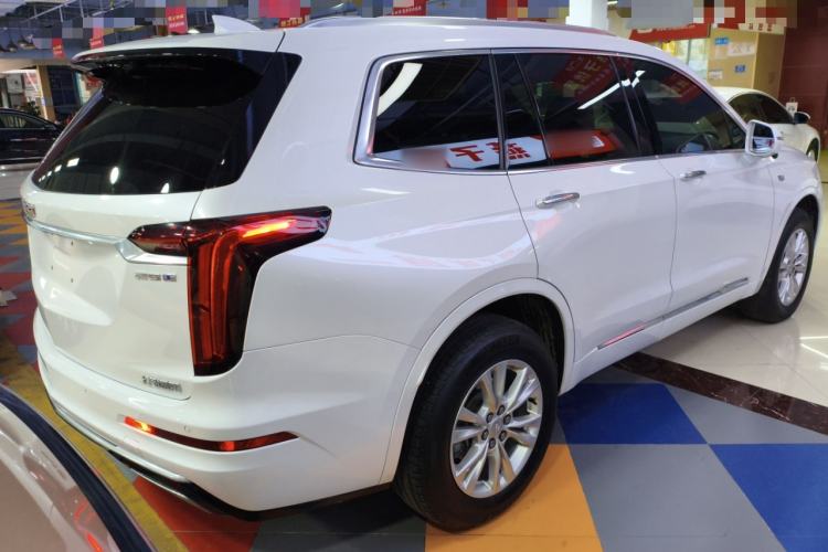 Used Cadillac XT6 2022 2.0T Six-Seater Four-Wheel-Drive Luxury Version
