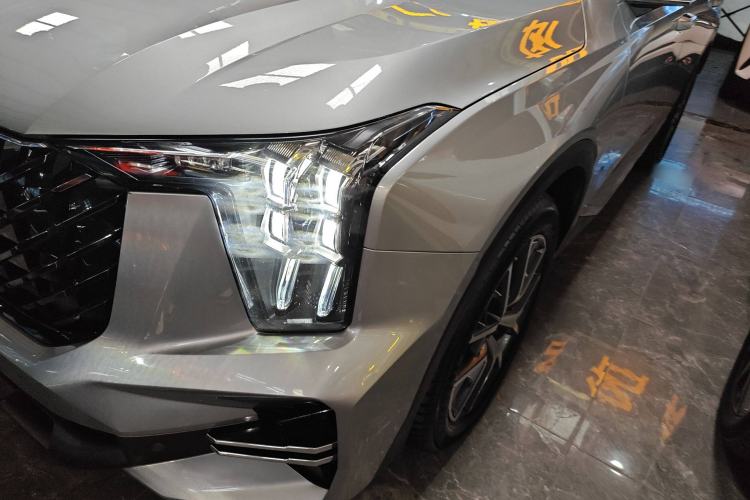 Used GAC Trumpchi GS8 2022 Flagship Series 2.0 TGDI Four-Wheel Drive Luxury Smart Connectivity Version (6 Seats)
