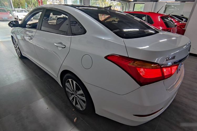 Used Hyundai Mistra 2016 1.8L Automatic Smart GLS
