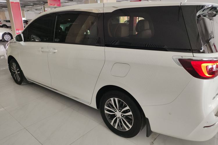 Used Buick GL8 2023 ES Lu Zun Deluxe Model
