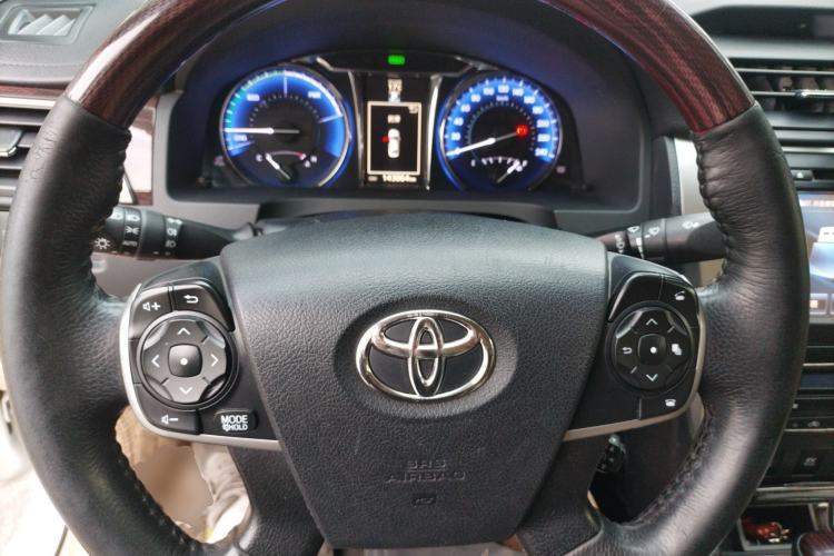 Used Toyota Camry 2015 Dual-Engine 2.5 HG Luxury Navigation Edition