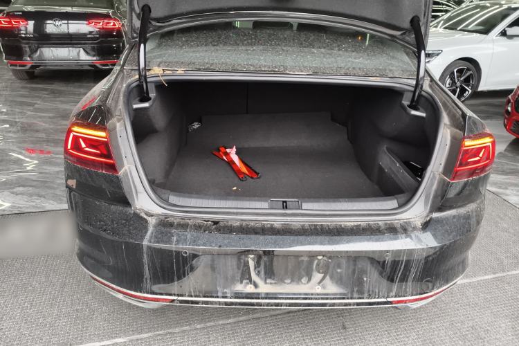 Used Volkswagen Magotan 2025 Zhongxiang Version 280TSI DSG Comfort Edition
