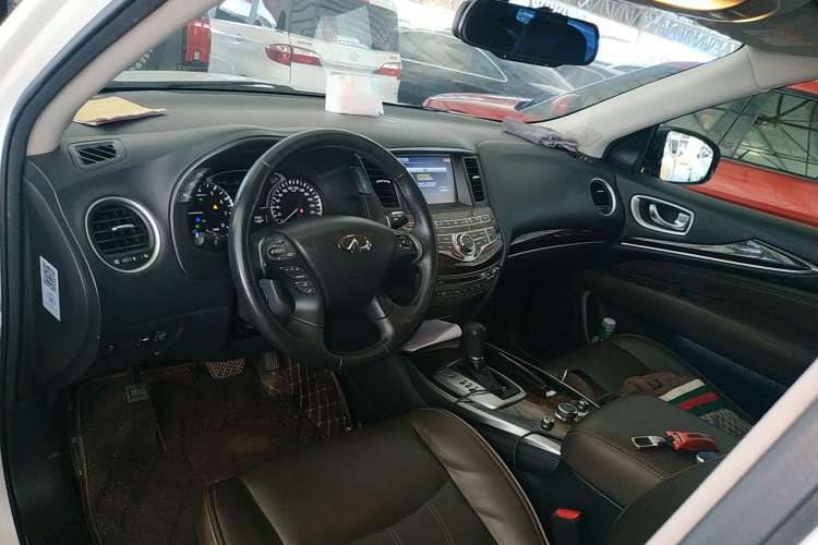 Used Infiniti QX60 2014 2.5 S/C Hybrid Two-Wheel Drive Excellence Edition
