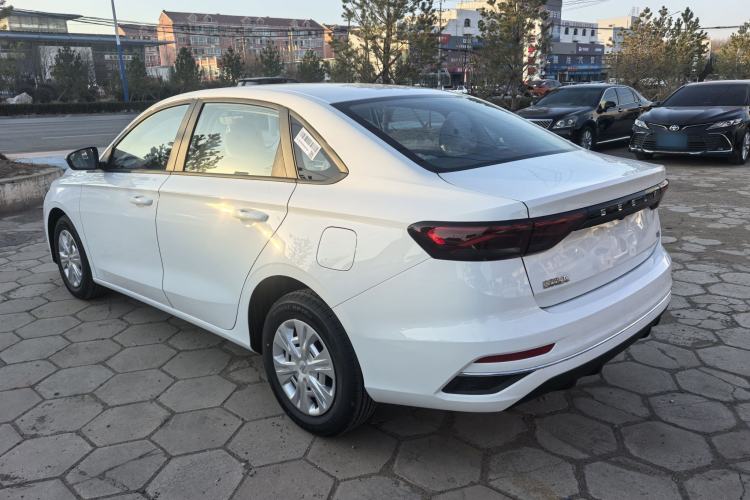 Used Geely Auto Emgrand 2025 4th Generation 1.5L Manual - Starry Edition
