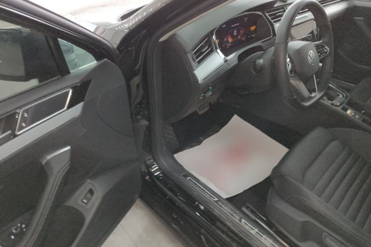 Used Volkswagen Magotan 2025 Zhongxiang Version 280TSI DSG Comfort Edition