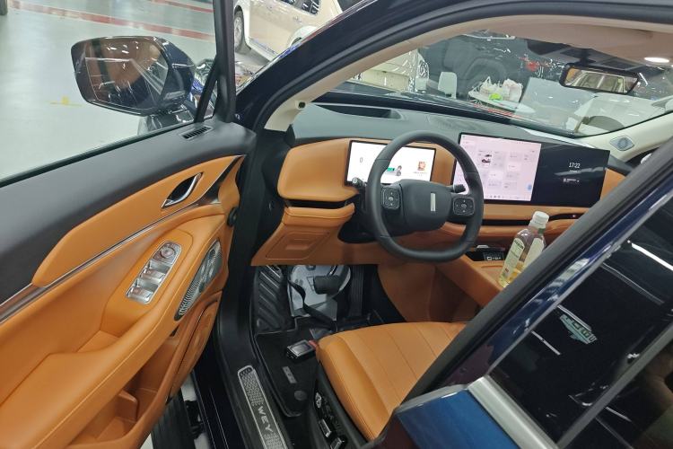 Used Wey Lanshan 2025 Four-Wheel Drive Max
