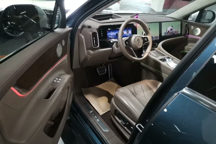 Used Hima AITO M9 2024 Range-Extended Max Edition 42 kWh 5-Seater Version
