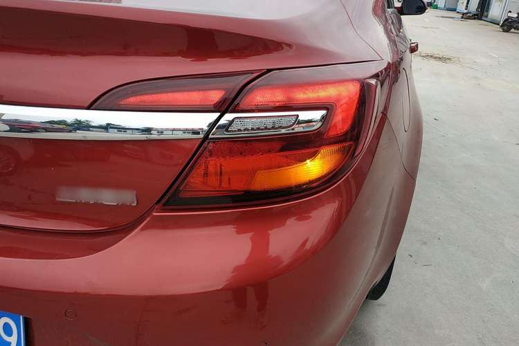 Used Buick Regal 2015 2.0L Leading Fashion Edition
