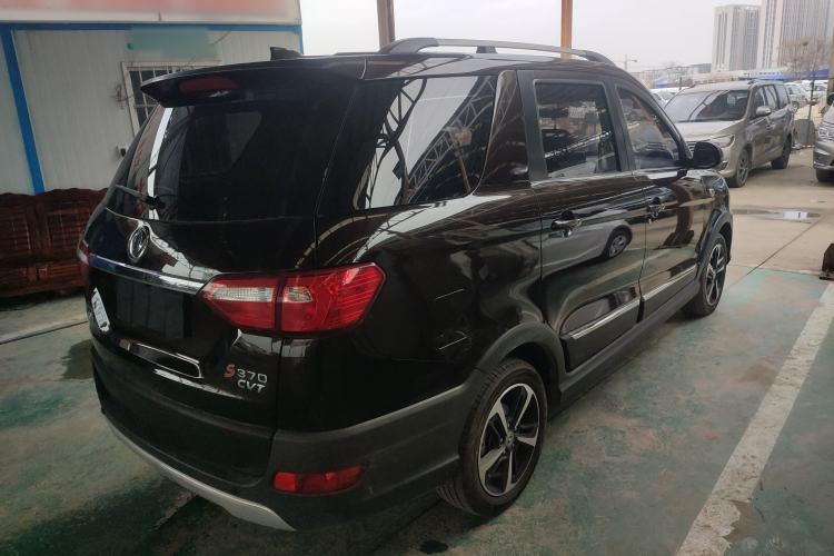 Used Dongfeng Fengon 370 2020 S370 1.5L CVT Luxury Model 5 Seats