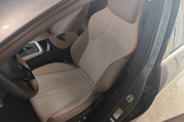 Used BYD Song Pro New Energy 2024 HONOR Edition DM-i 110KM Beyond Model
