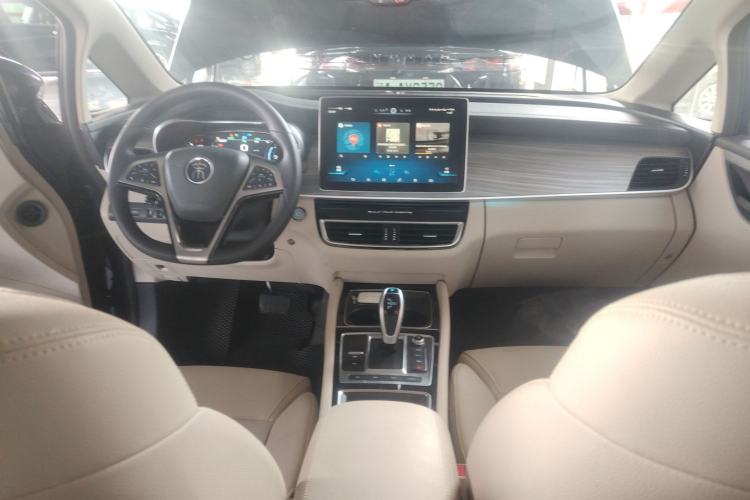 Used BYD Song MAX New Energy 2019 DM 1.5T Smart Connect Zhiyao Model 6 Seats China VI Standard
