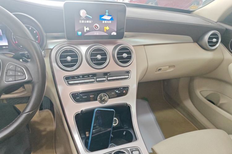 Used Mercedes-Benz C-Class 2015 C 200 L
