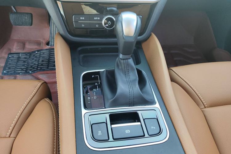 Used BYD Song MAX 2018 1.5T Automatic Smart Connect Elite Model with 6 Seats
