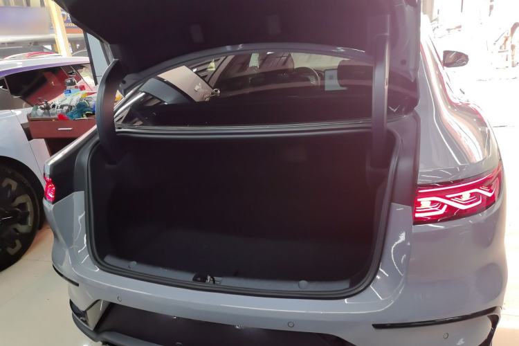 Used BYD Han 2025 EV Intelligent Driving Edition 701KM LiDAR Flagship Model
