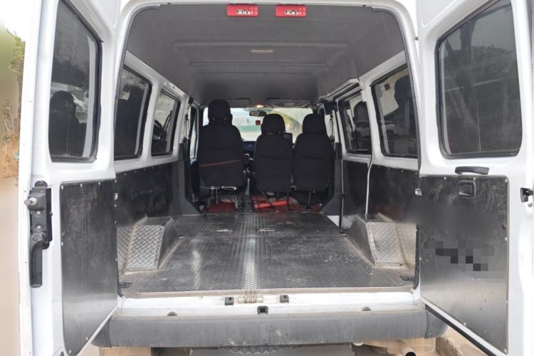 Used JMC Transit 2021 2.8T Space King Standard Version Short Wheelbase Mid-Height Roof 6-Seater Diesel Euro VI JX493
