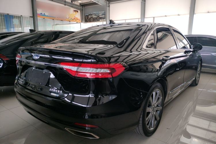 Used Ford Taurus 2019 EcoBoost 245 Premium Edition
