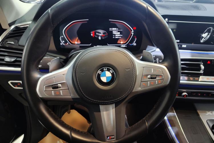 Used BMW X5 2022 Restyled xDrive 30Li Luxury Version M Sport Package
