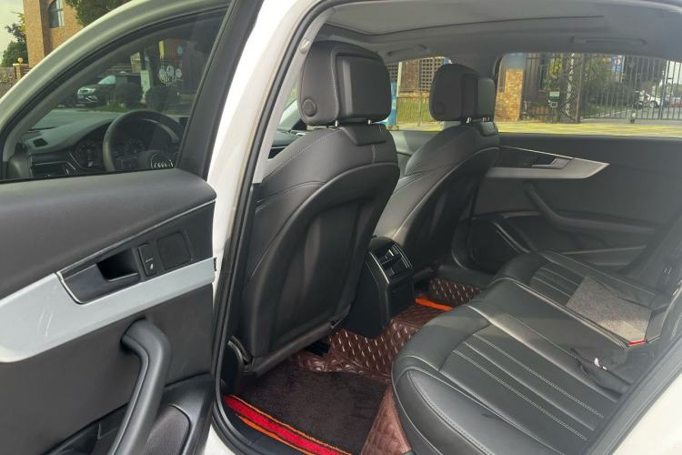 Used Audi A4L 2022 40 TFSI Fashion Dynamic Model
