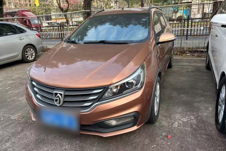 Used Baojun 310W 2017 1.5L Manual Fashion Model China V
