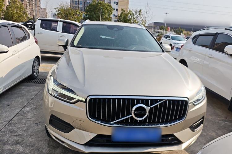 Used Volvo XC60 2018 T5 4x4 Smart Edition