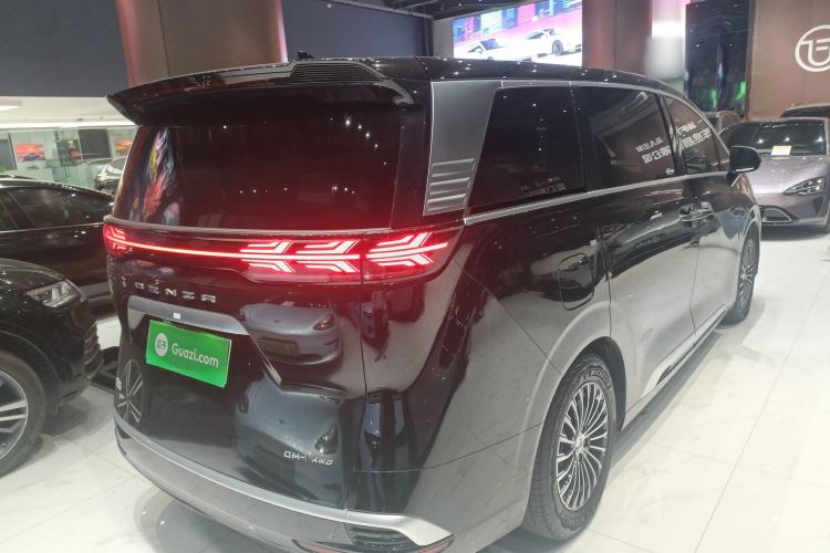 Used Denza D9 2022 DM-i 970 Four-Wheel Drive Prestige Model
