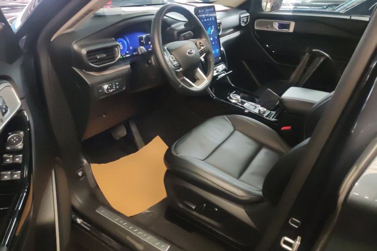 Used Ford Explorer 2020 EcoBoost 285 4x4 Titanium Edition 7-Seater
