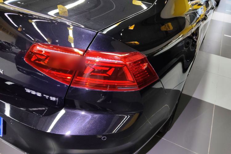 Used Volkswagen Magotan 2020 330TSI DSG Leading Model
