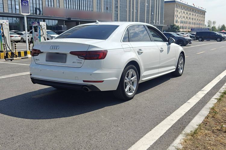 Used Audi A4L 2018 30th Anniversary Edition 40 TFSI Trendy Model
