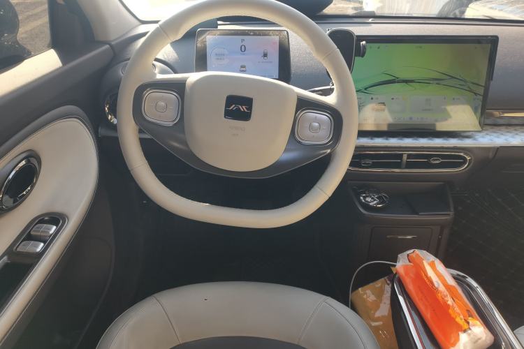 Used  3 2024 Beloved Edition 505 km Air