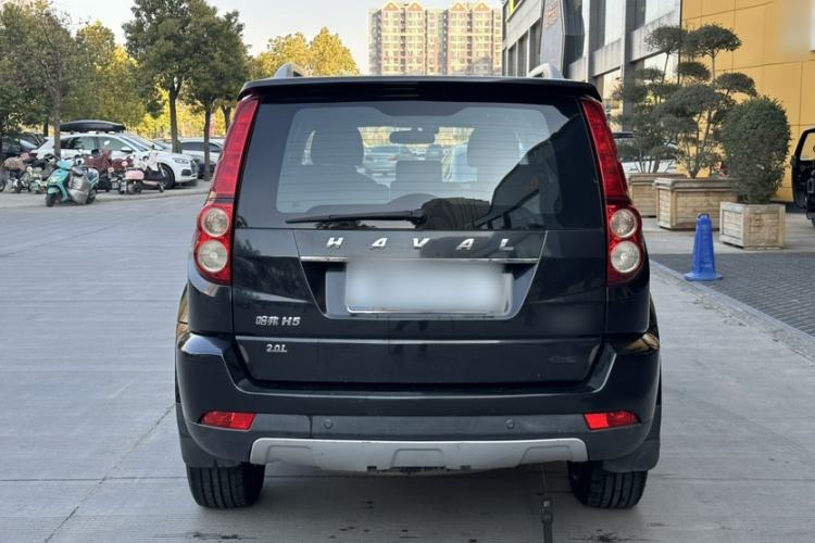 Used Haval H5 Classic 2015 2.0L Manual Two-Wheel Drive Entry-Level Trim
