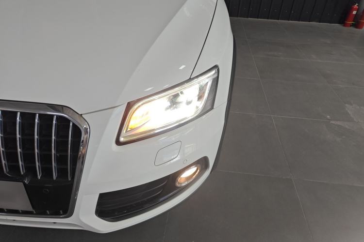 Used Audi Q5 2015 40 TFSI Technology Edition
