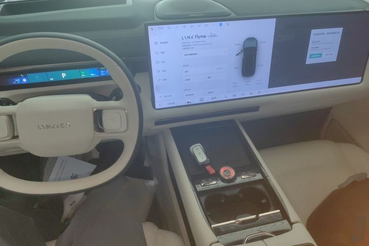 Used Lynk & Co 900 2025 2.0T Ultra
