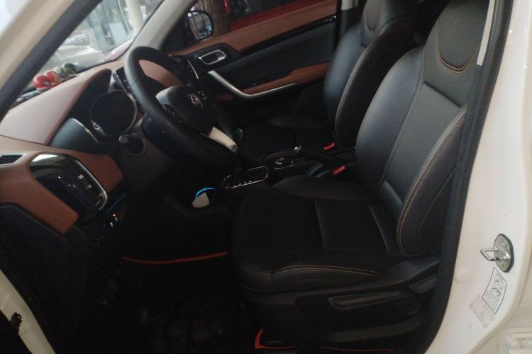 Used Dongfeng Aeolus AX4 2017 1.6L DCT Trendy Style
