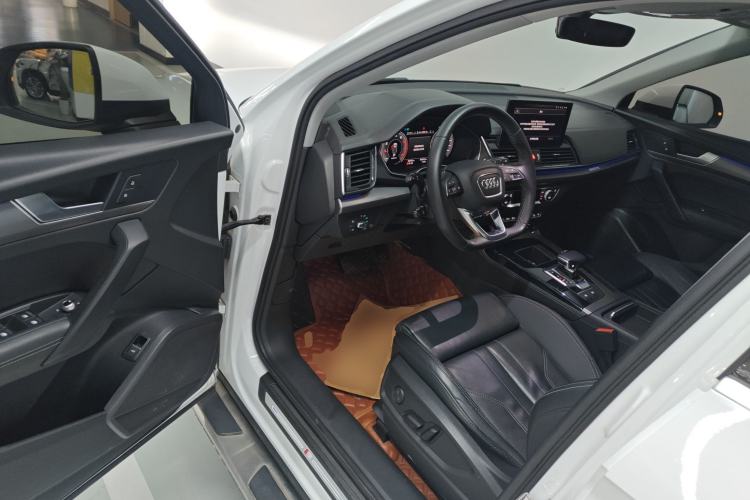 Used Audi Q5L 2022 40T Luxury Dynamic Model
