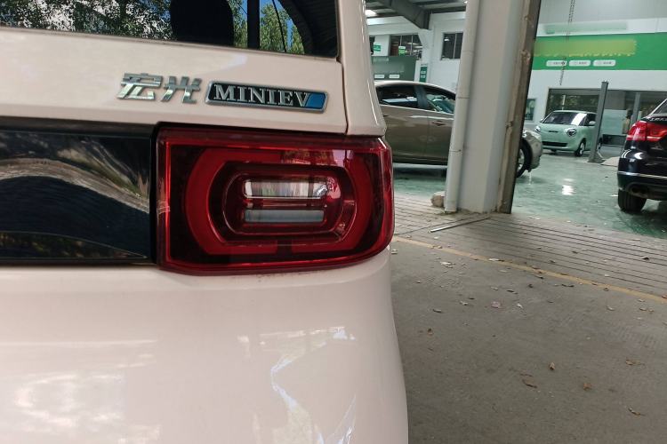 Used Wuling Hongguang MINIEV 2022 Macaron Premium Model – Lithium Iron Phosphate
