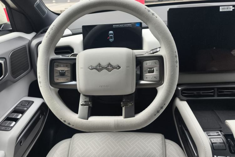 Used  Titanium 3 2025 501KM All-Wheel Drive Intelligent Driving Ultra Version
