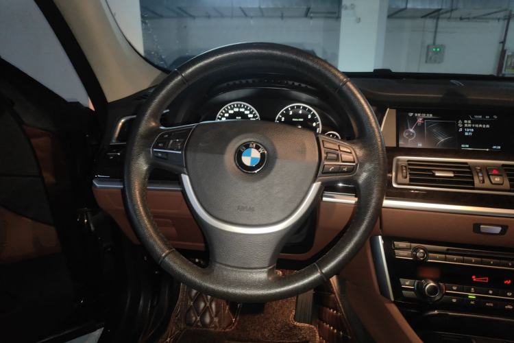 Used BMW 5 Series GT 2015 528i Leading Model