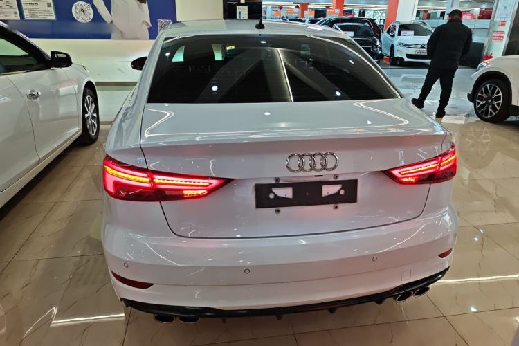 Used Audi A3 2019 Limousine 35 TFSI Fashion Edition China V standard
