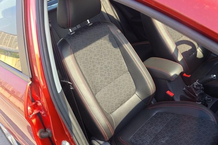 Used Cowin C3 2015 1.5L AMT Gold Diamond Edition