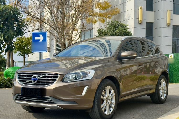 Used Volvo XC60 2015 T5 Smart Upgrade Model