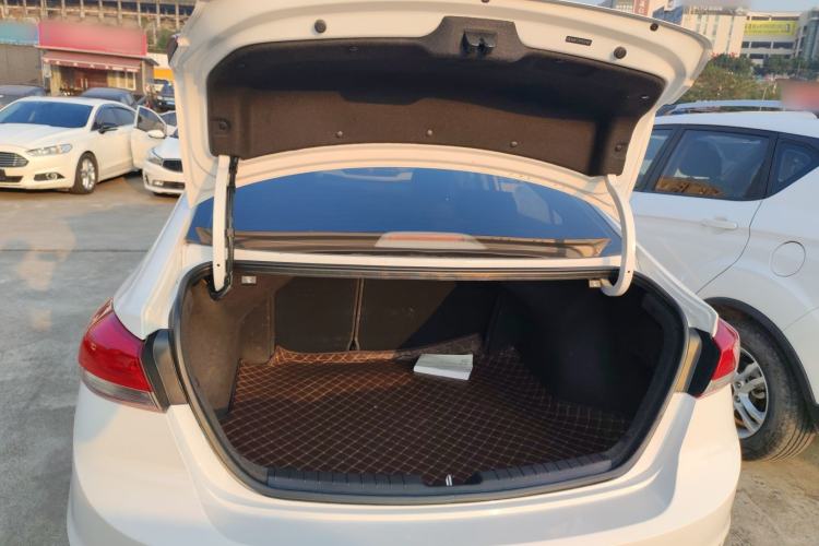 Used Hyundai Elantra 2019 1.5L CVT ZhiXuan – Elite Version
